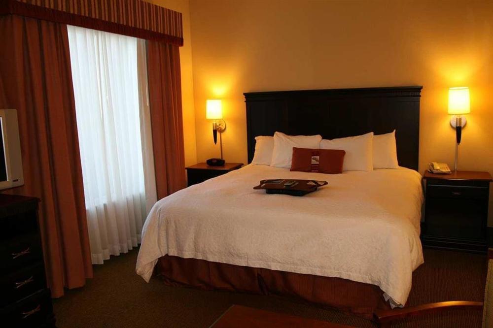 Hampton Inn & Suites Gainesville Bilik gambar