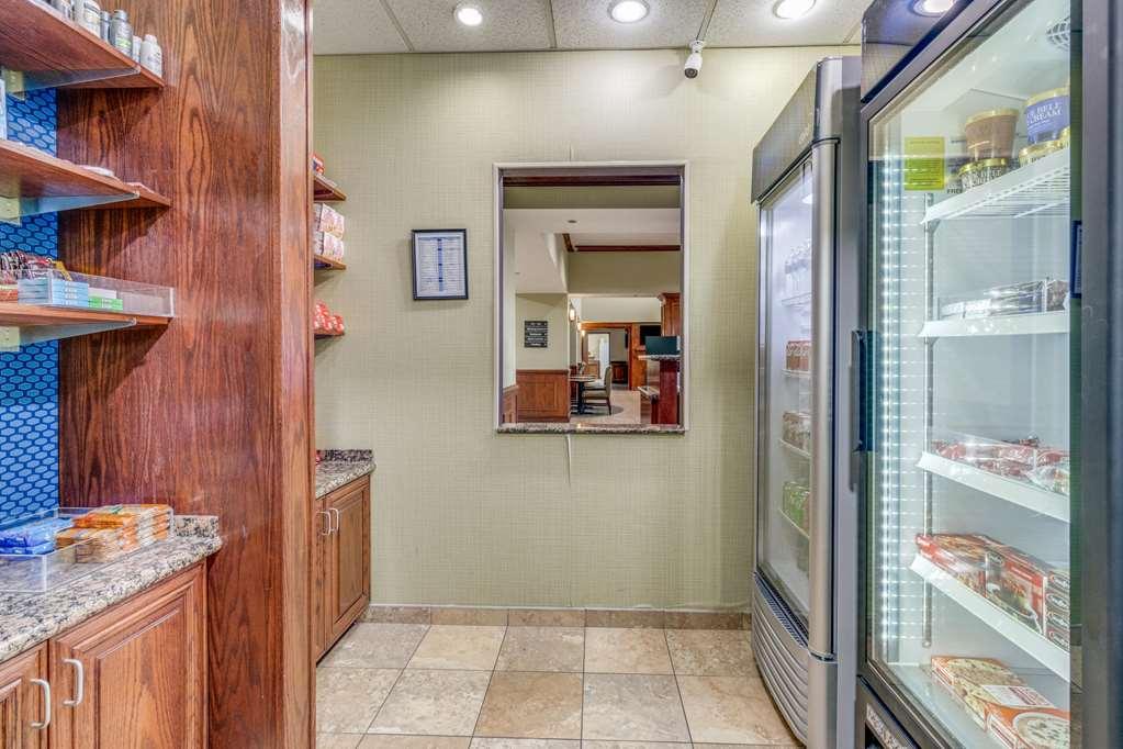 Hampton Inn & Suites Gainesville Restoran gambar